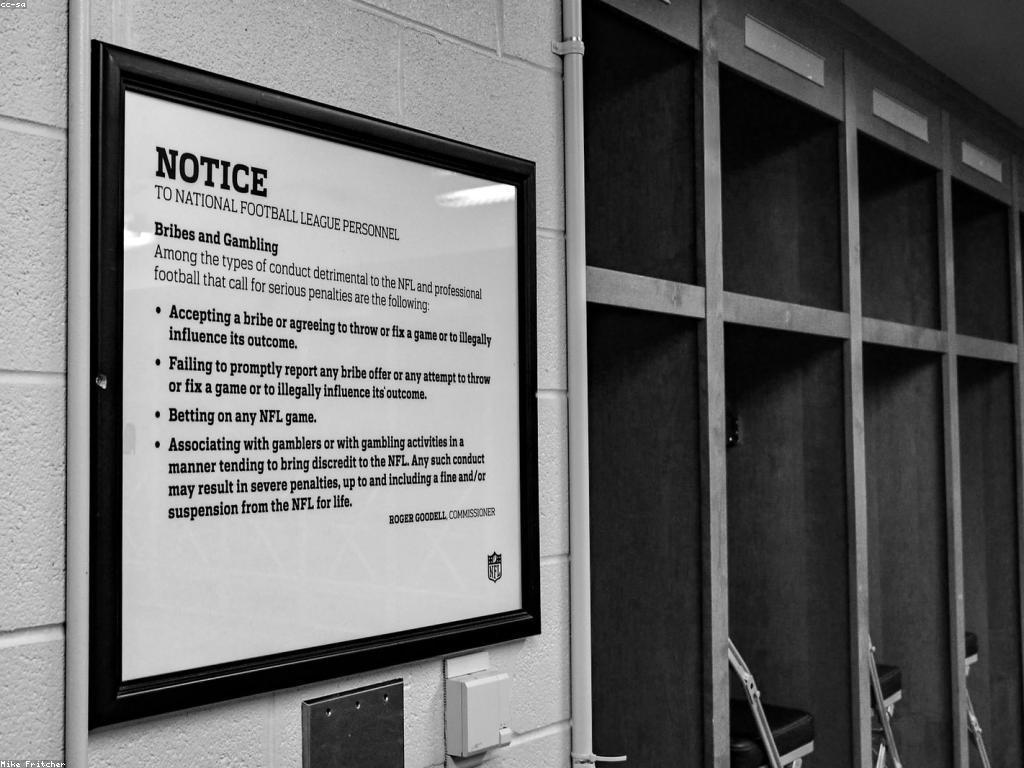 ការពិចារណាពីស្របច្បាប់នៃប៉ូកឺរ