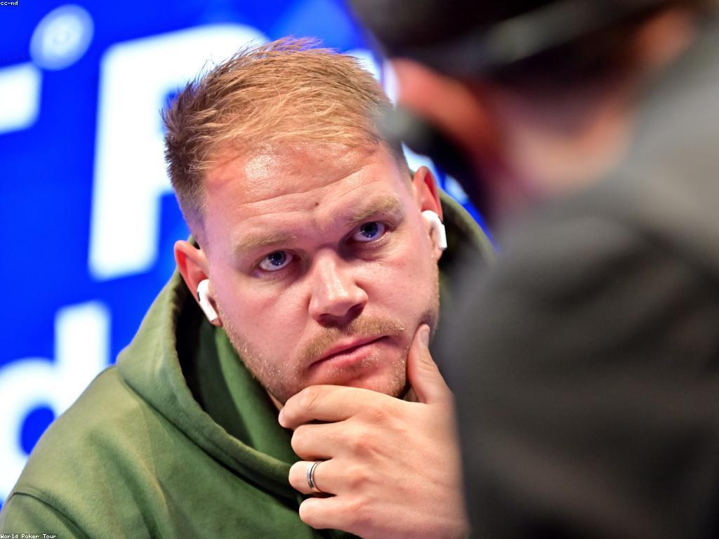 យុទ្ធសាស្ត្រនៅក្នុងការបង្ហាញប៉ូកឺរ