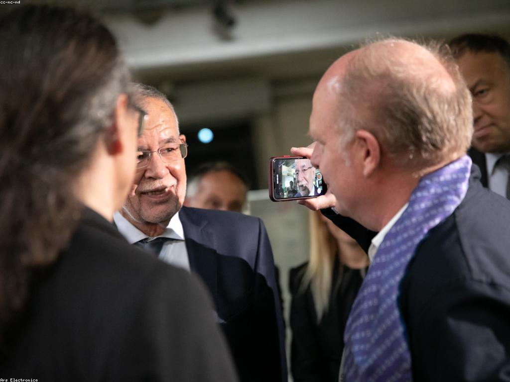 ការបង្ហាញប៉ូកឺរ៖ អ្វីដែលអ្នកត្រូវដឹង